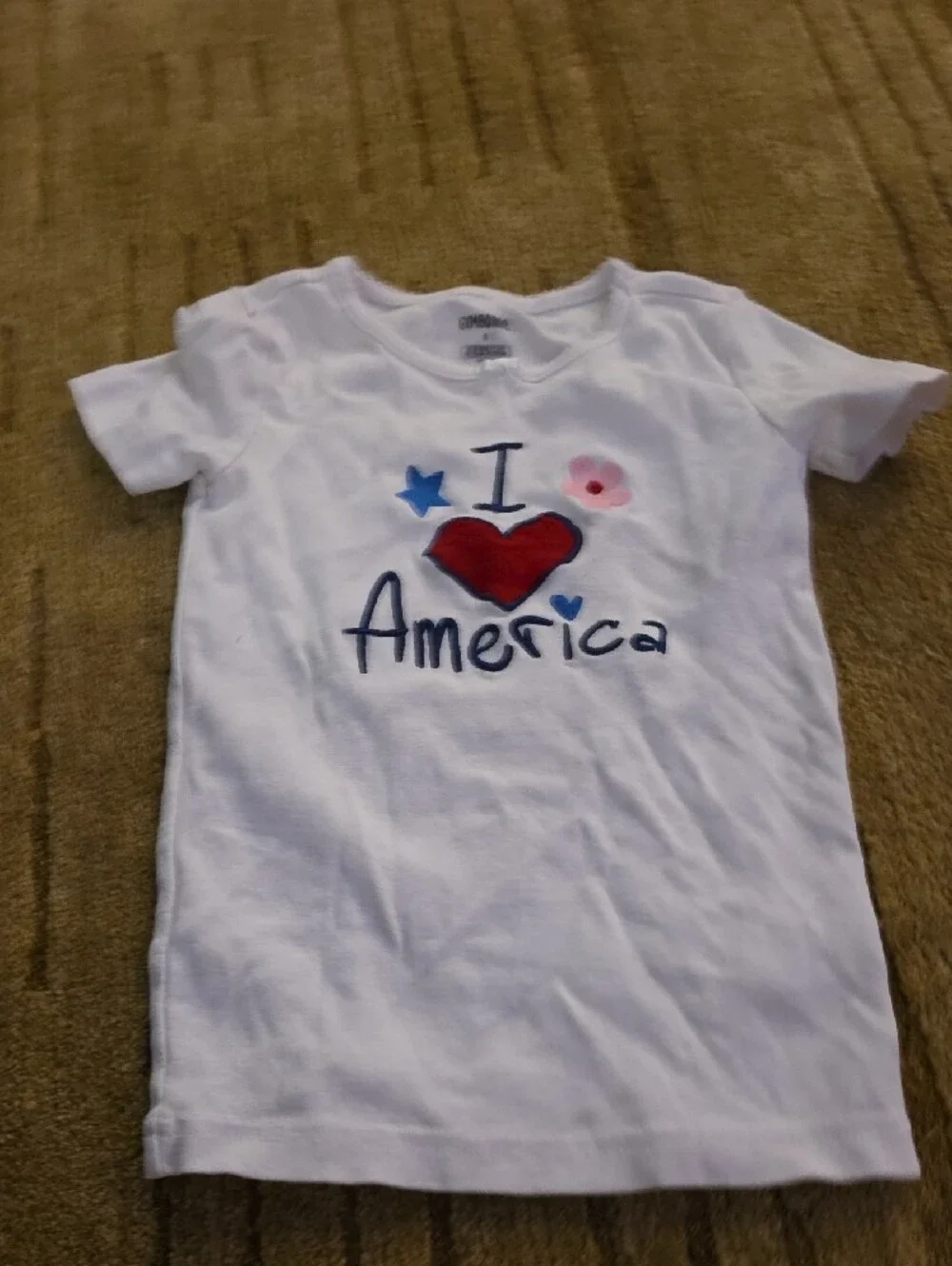 Gymboree White Top with Red, Blue & Pink Patterned Shorts Pajama Set Size 6